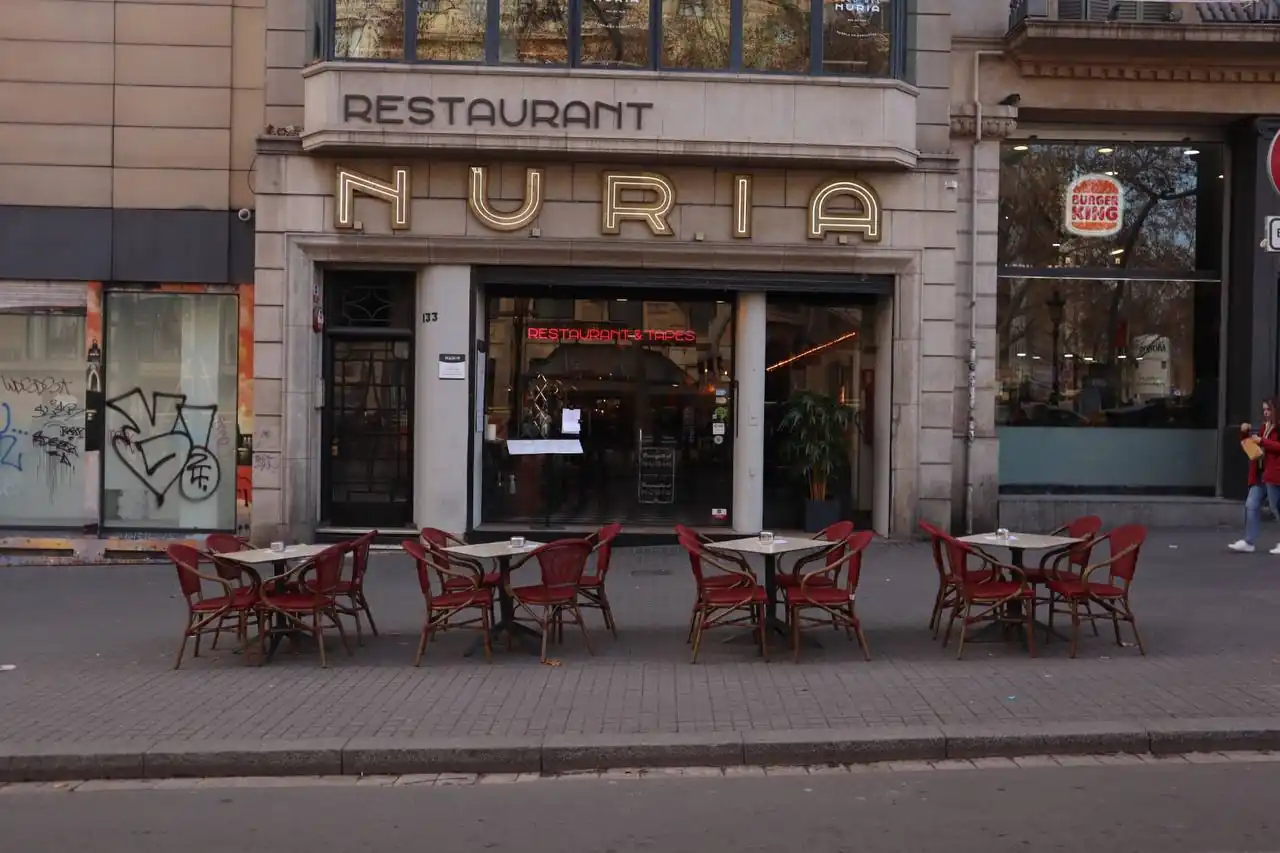 restaurant with 'nuria' sighn